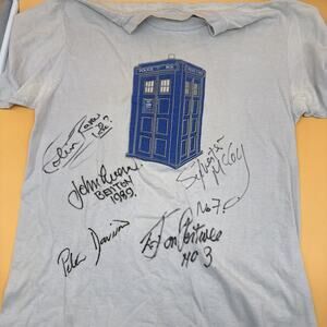 Doctor Who 1980’s Sci Fi T-Shirt Men's M Single Stitch With Ten Autographs